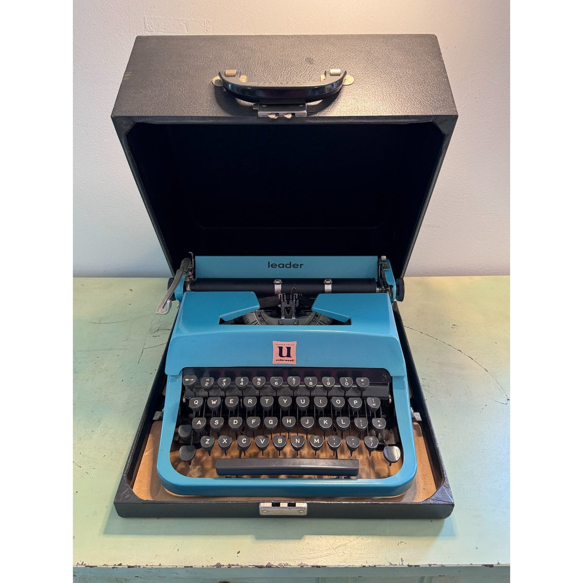Blue Underwood Leader Typewriter • 1957 Portable w/Case • Tested Vintage Machine