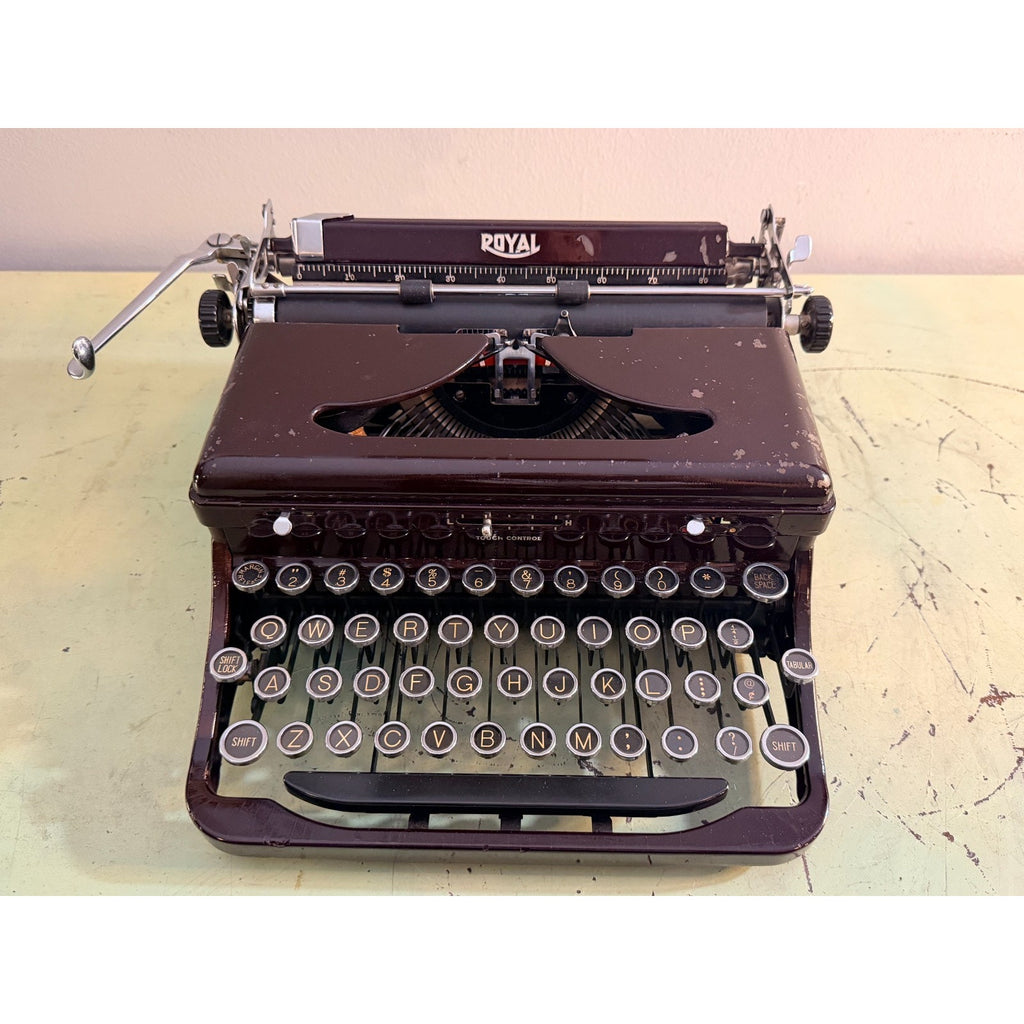 Prewar Royal De Luxe Portable Typewriter • Deep Burgundy • Duo Case & Manual