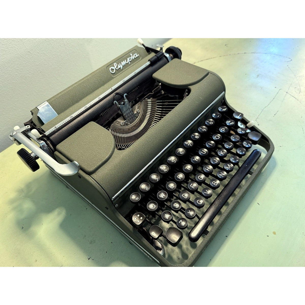 Early 1951 Olympia SM1 Portable Typewriter • Olive Green • W Germany, Serviced