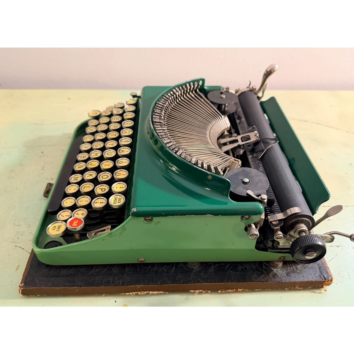 1930 Remington Portable No 3 Typewriter • Two-Tone Green • Working with Case