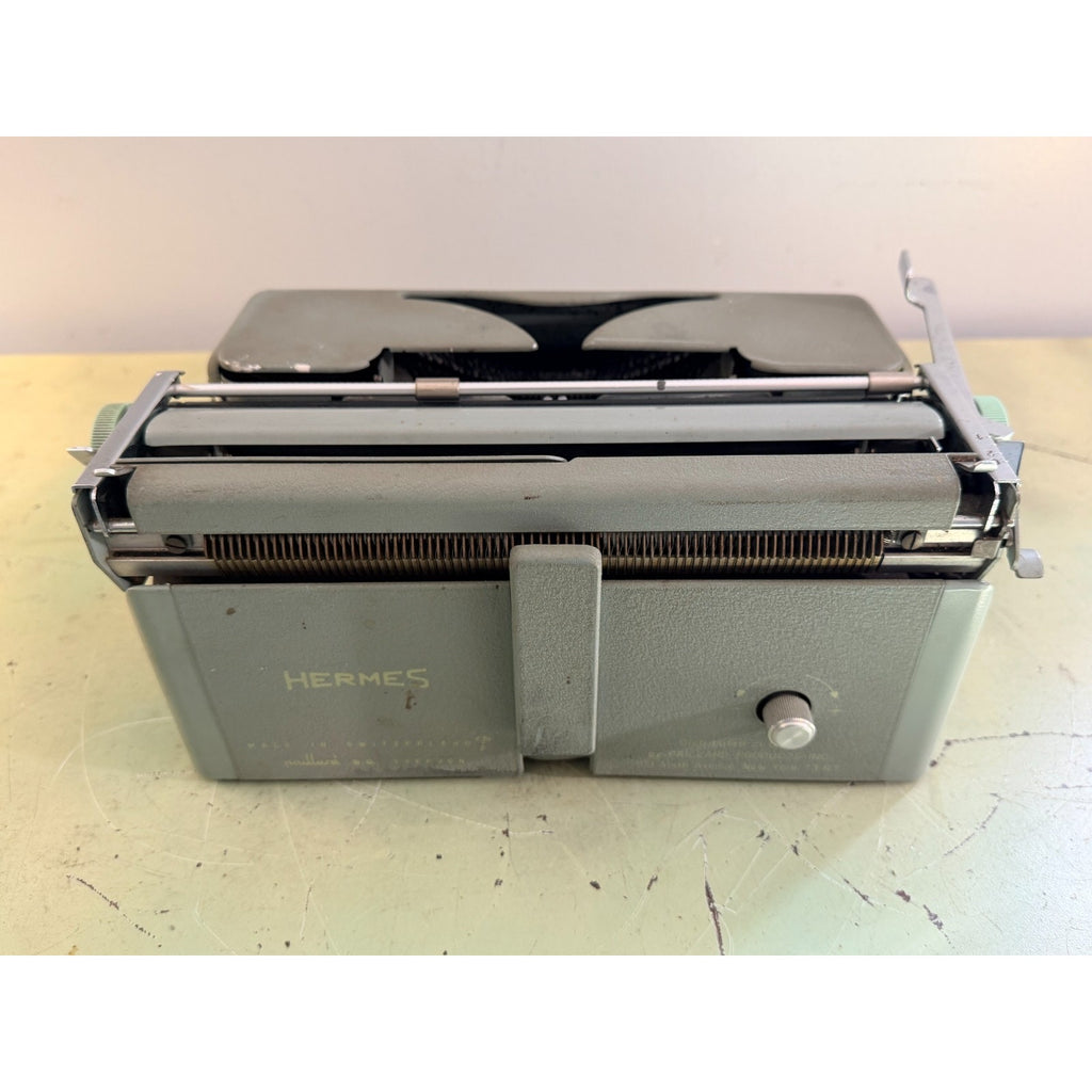 1957 Hermes 2000 Swiss Typewriter • Gray & Seafoam • Tested w/Emerald Green Case