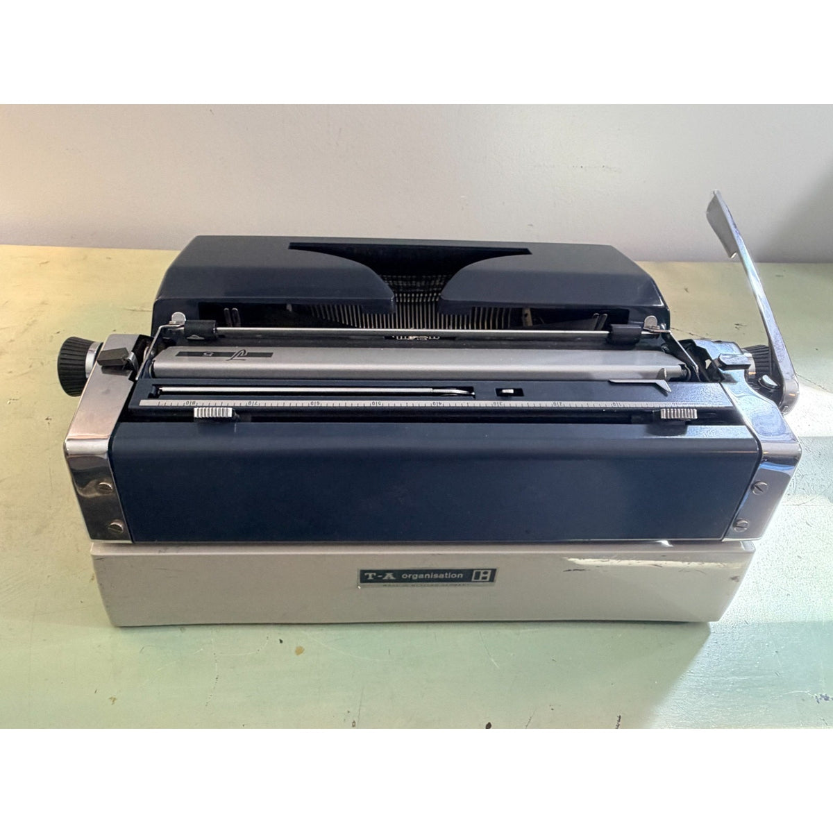 Adler J-5 Typewriter • Rare No 85 Cubic Techno Typeface • West German w/Case