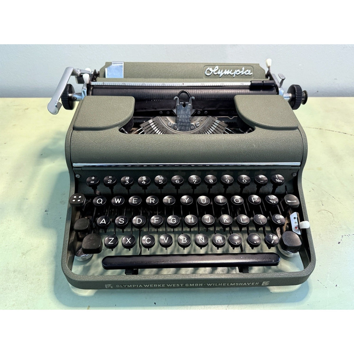 Early 1951 Olympia SM1 Portable Typewriter • Olive Green • W Germany, Serviced