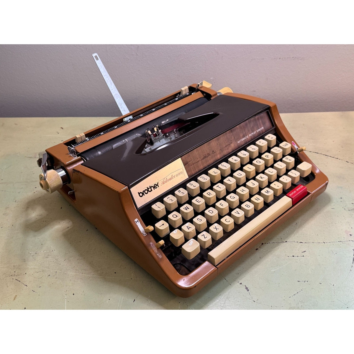 Caramel Brown Brother Activator 899 Typewriter • Nagoya Japan, 1974 • Tested