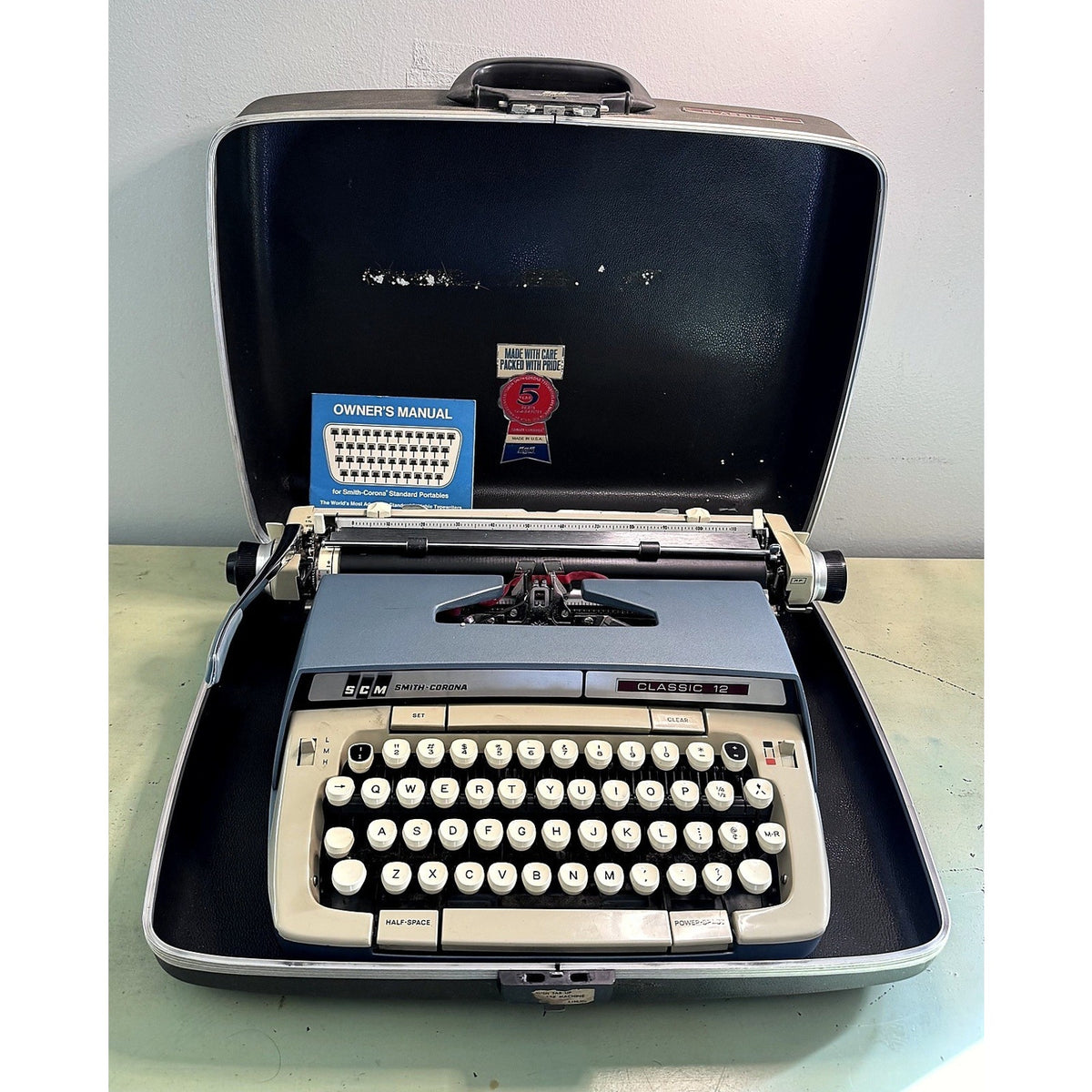 Smith-Corona Classic 12 Typewriter w/Case • Blue Tested 70s Vintage Portable