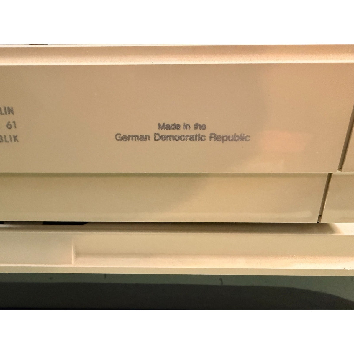1978 Erika Model 40 Portable Typewriter • QWERTY keyboard • East German w/Case