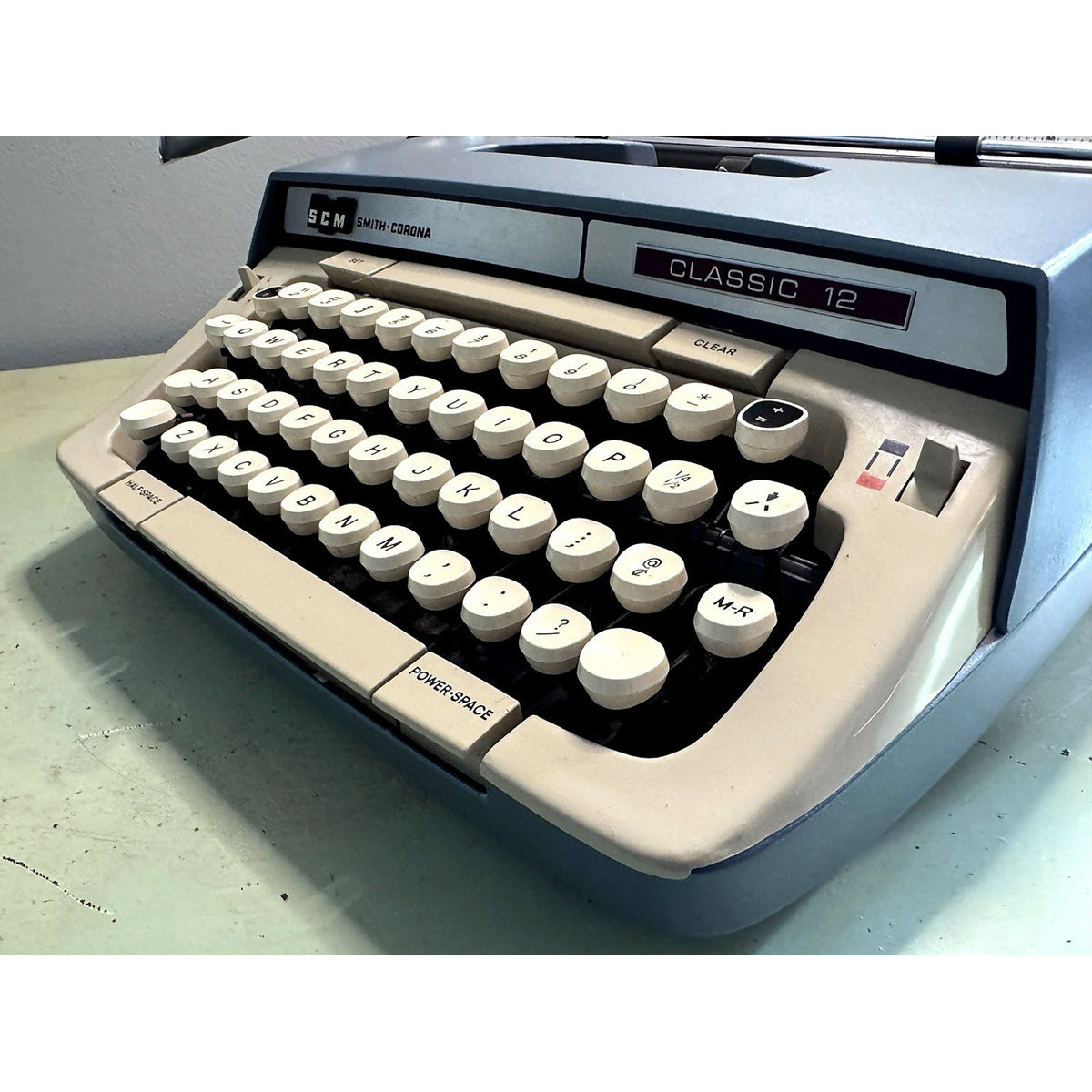 Smith-Corona Classic 12 Typewriter w/Case • Blue Tested 70s Vintage Portable
