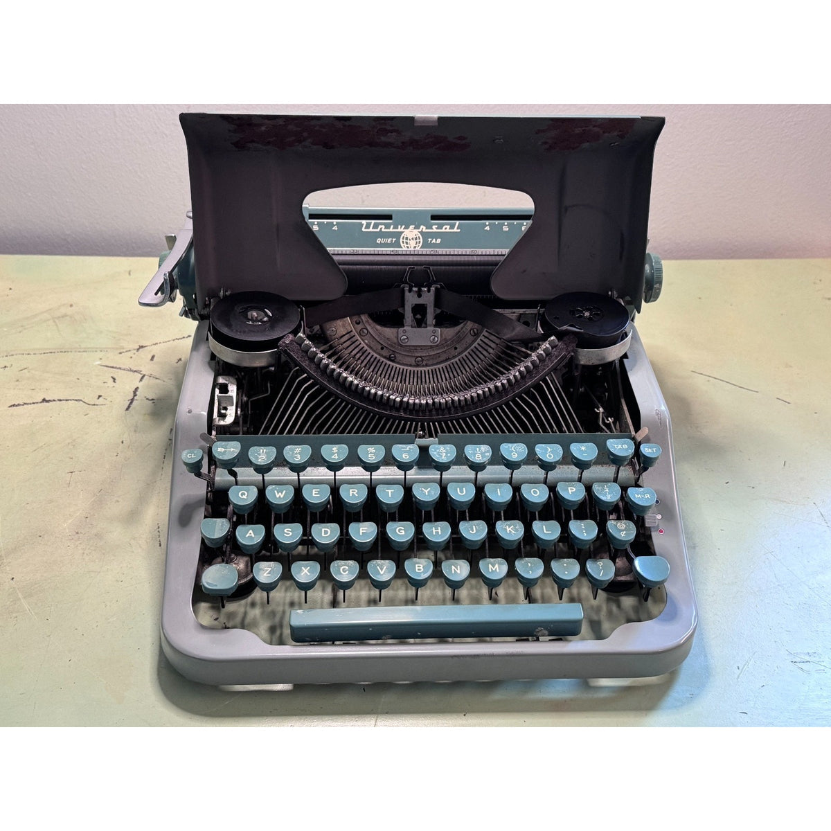 1956 Underwood Universal Quiet Tab Typewriter • Tested, Blue-Green w/ Case