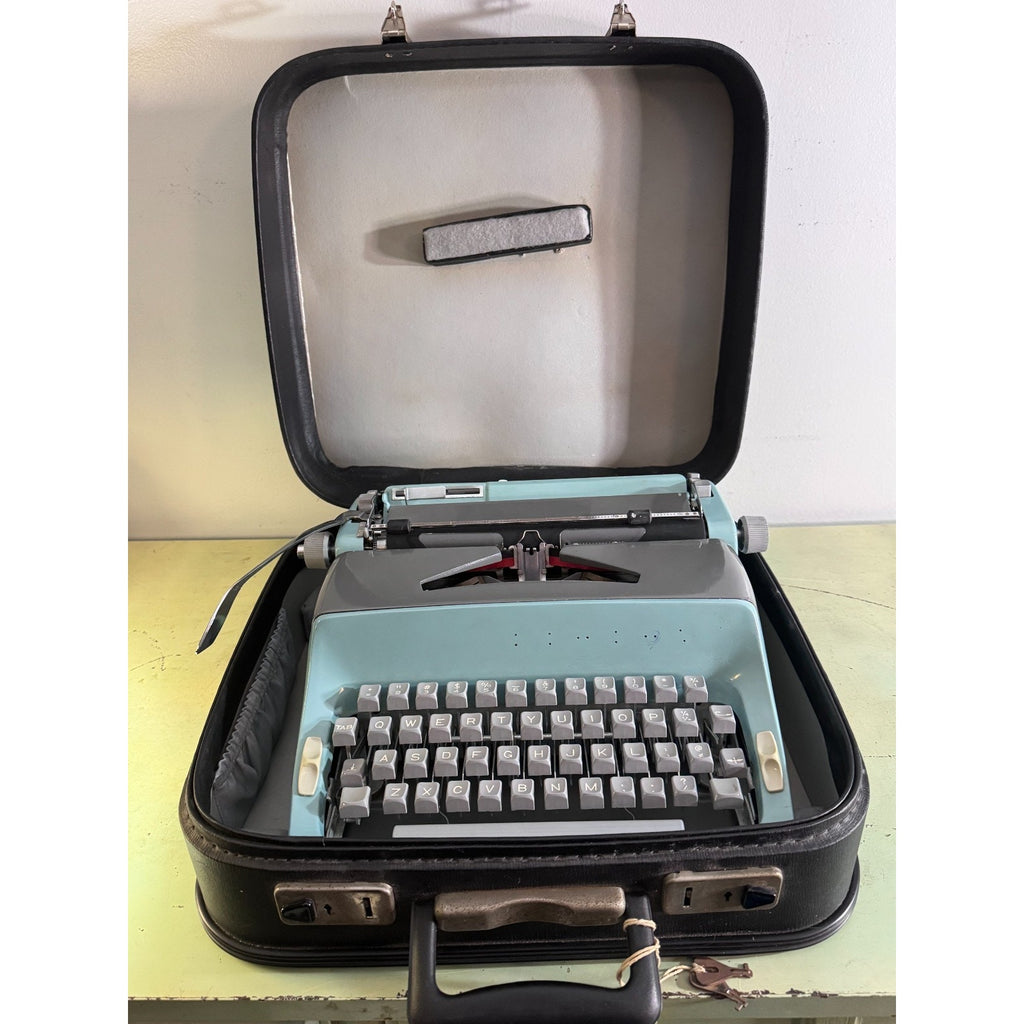 1969 Consul 221 Typewriter • Seafoam Blue & Slate Gray • w/Case, Key, Extras