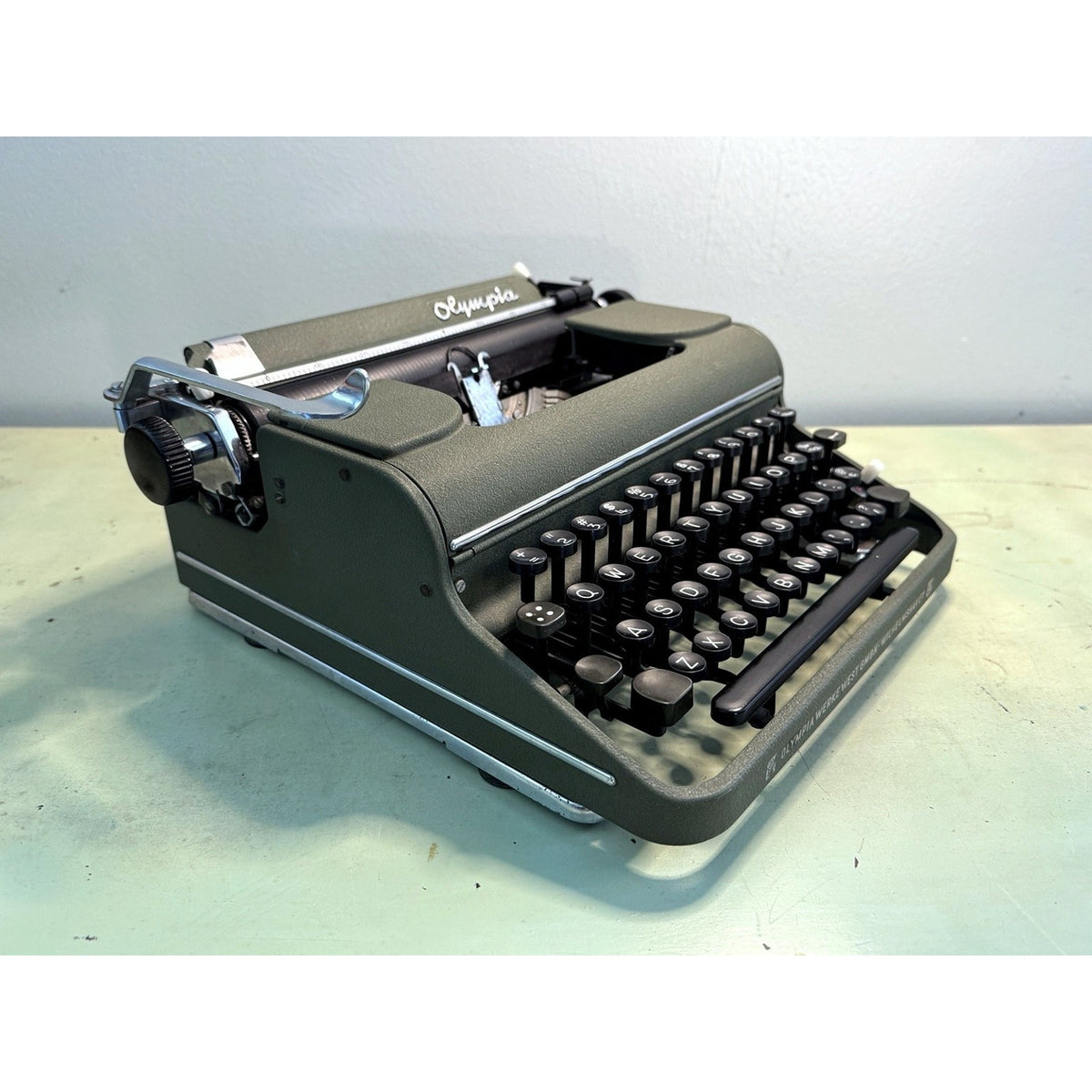 Early 1951 Olympia SM1 Portable Typewriter • Olive Green • W Germany, Serviced