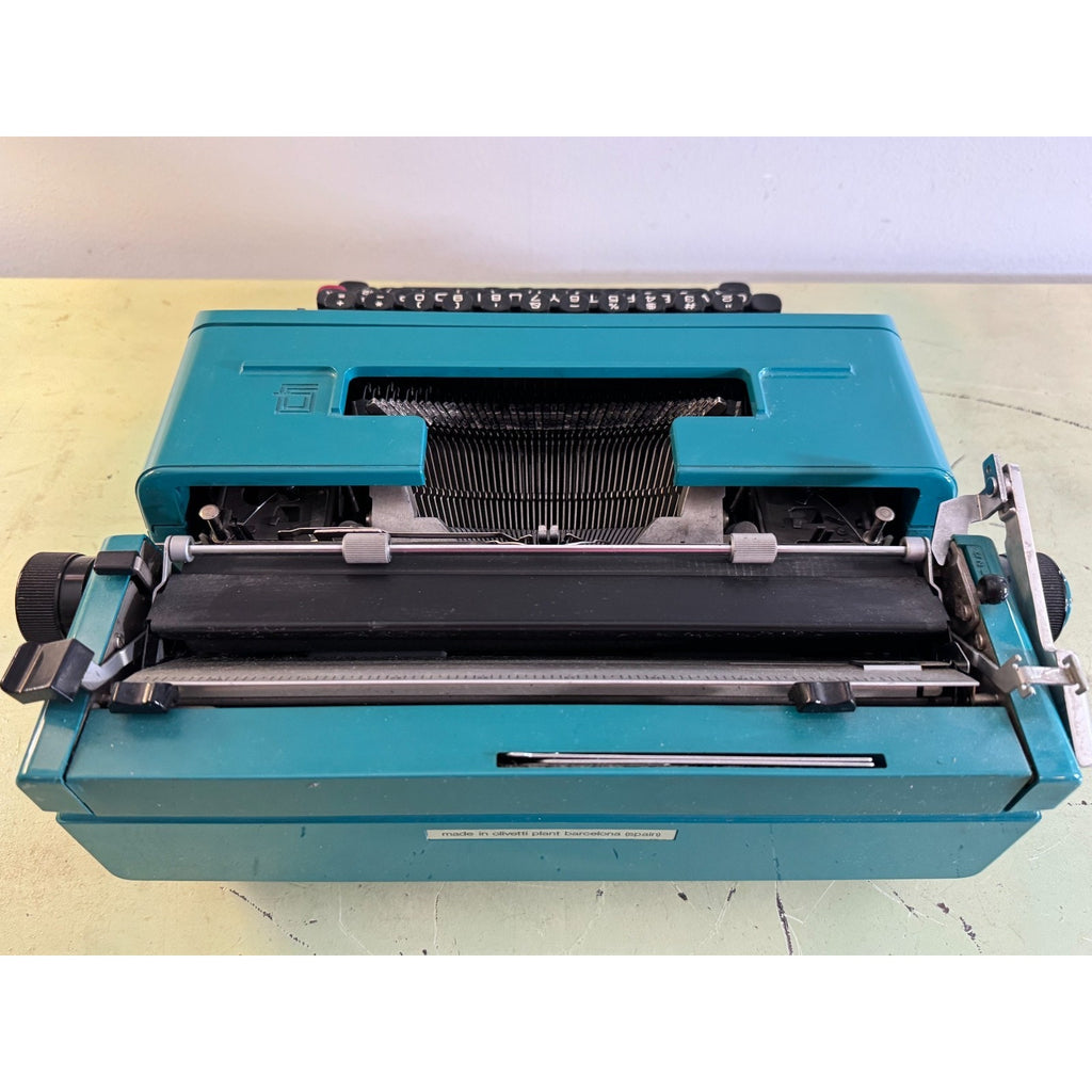 Turquoise Blue Olivetti Studio 45 Typewriter • Tested Portable w/Matching Case