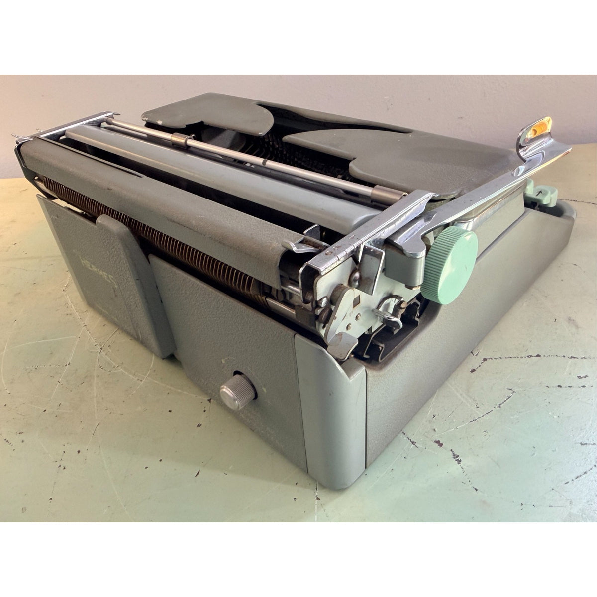 1957 Hermes 2000 Swiss Typewriter • Gray & Seafoam • Tested w/Emerald Green Case