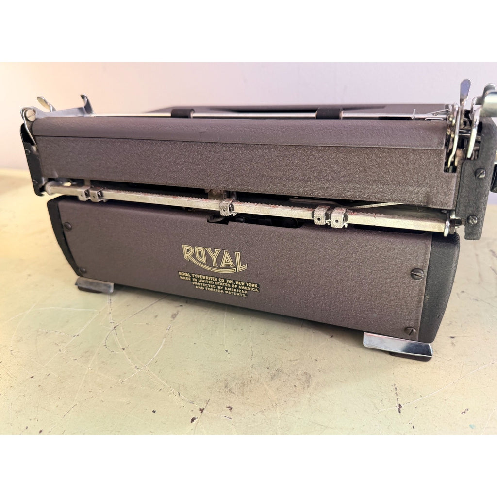 Royal Quiet De Luxe Portable Typewriter in Tuxedo Gray with Original Case