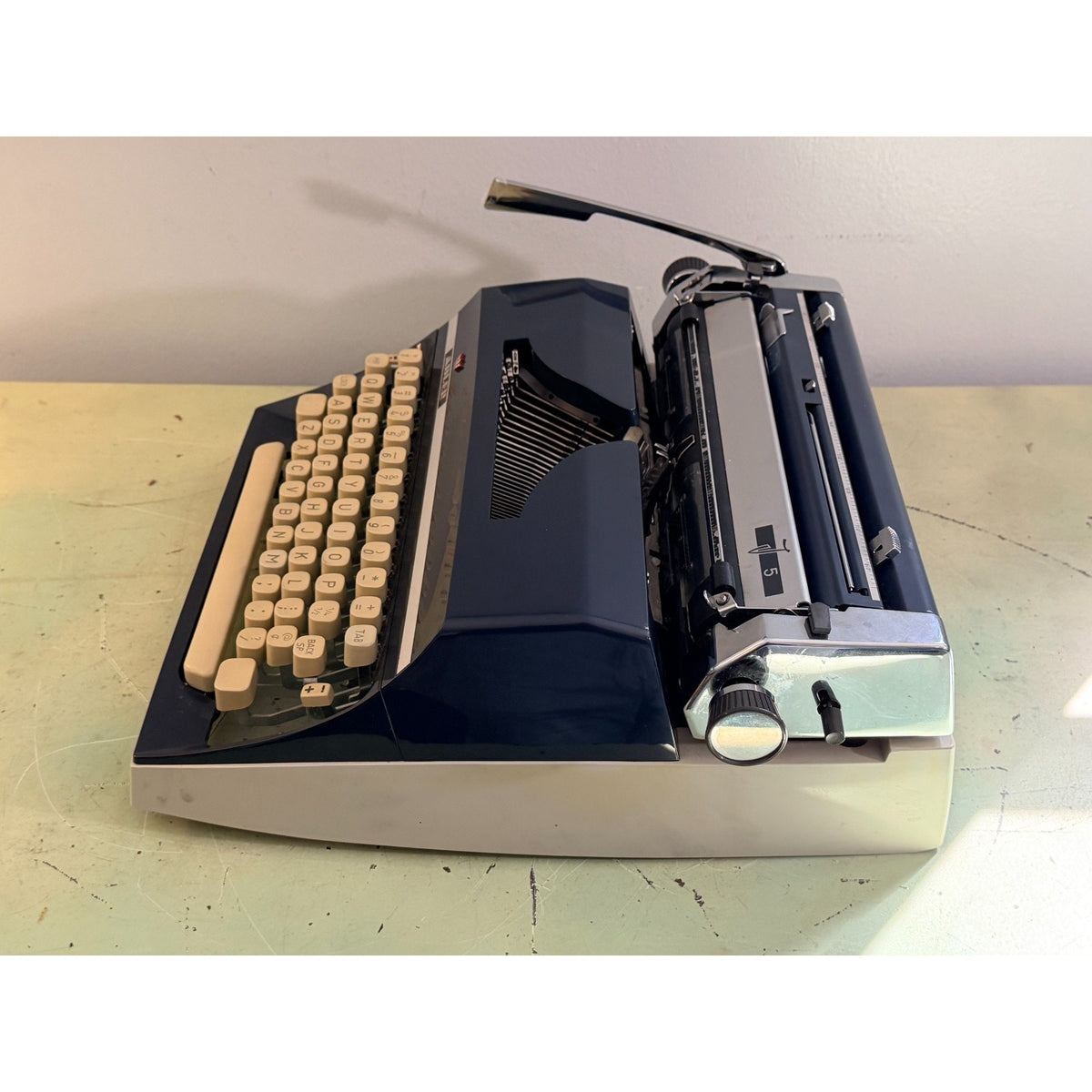 Adler J-5 Typewriter • Rare No 85 Cubic Techno Typeface • West German w/Case
