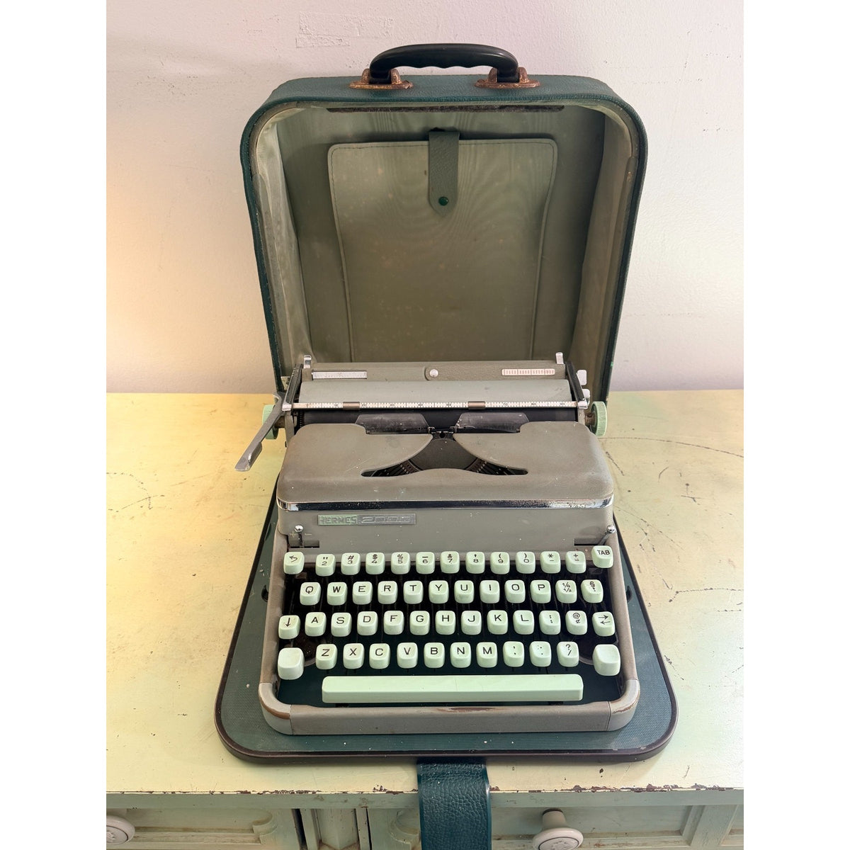 1957 Hermes 2000 Swiss Typewriter • Gray & Seafoam • Tested w/Emerald Green Case