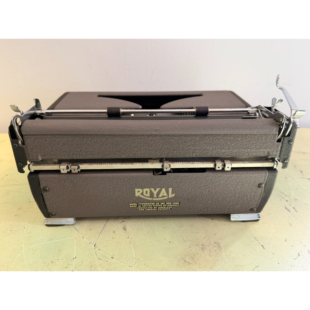 Royal Quiet De Luxe Portable Typewriter in Tuxedo Gray with Original Case