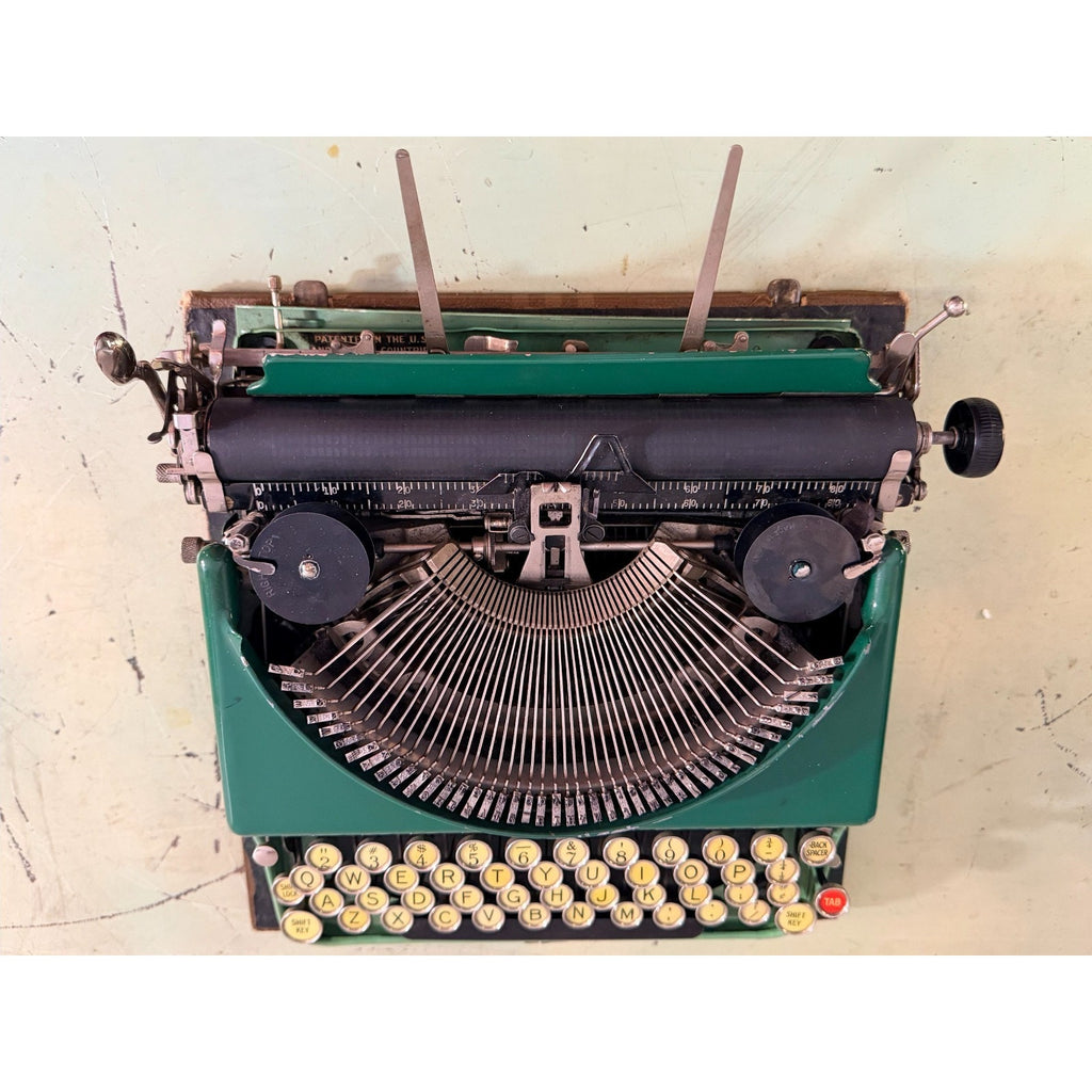 1930 Remington Portable No 3 Typewriter • Two-Tone Green • Working with Case