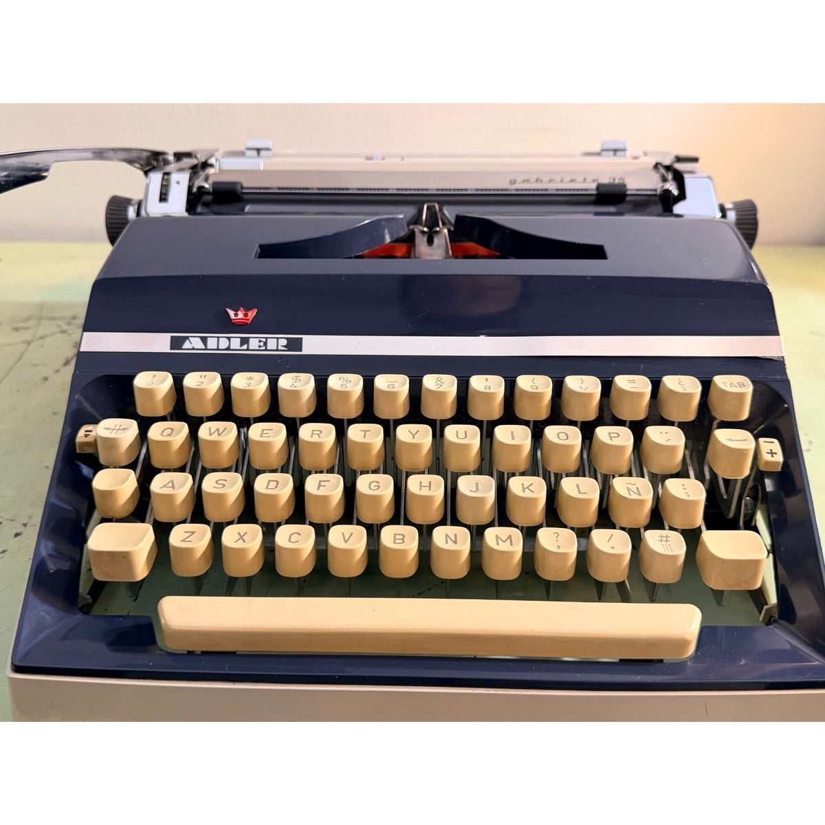Adler Gabriele 35 Portable Typewriter • Techno / Cubic Typeface • Original Case