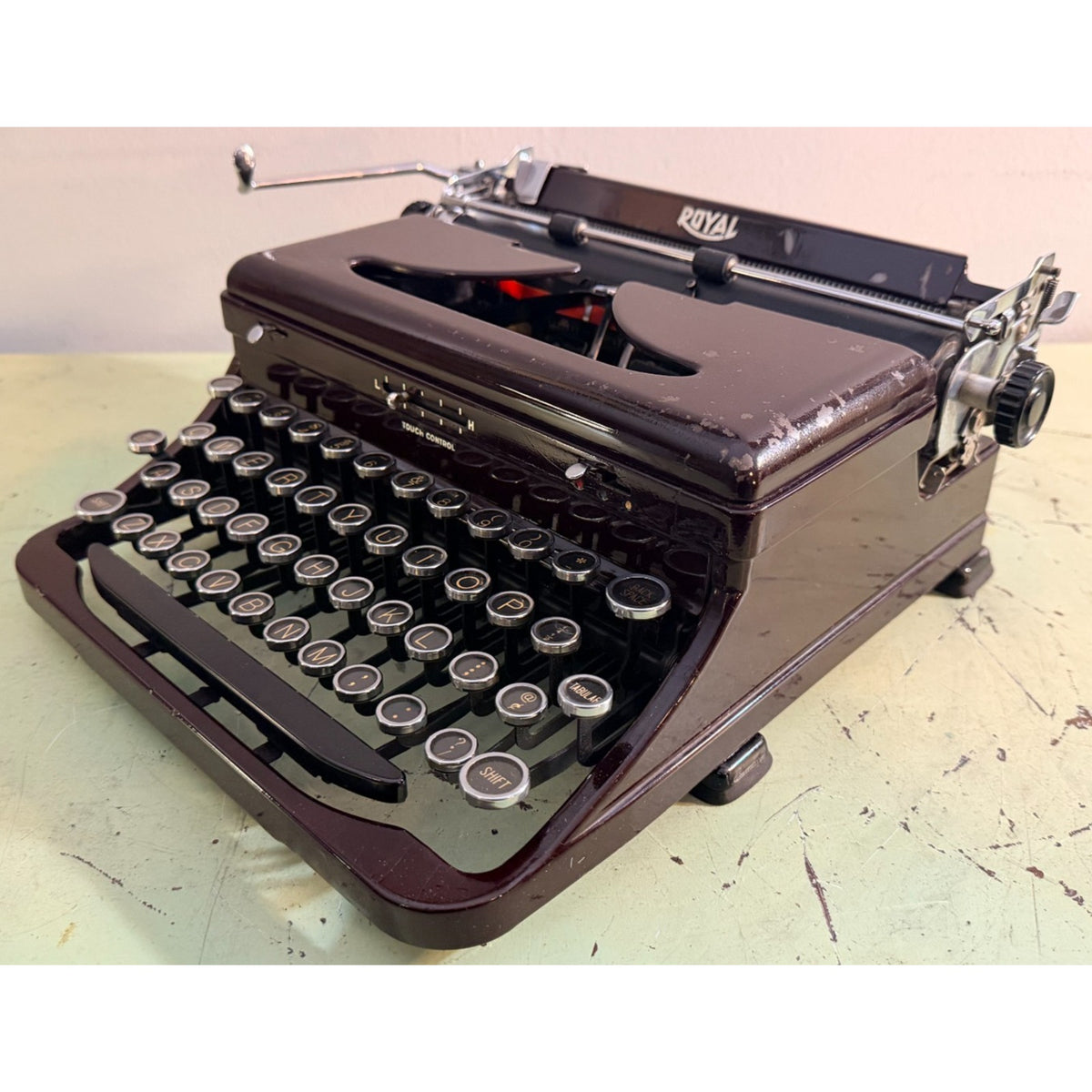 Prewar Royal De Luxe Portable Typewriter • Deep Burgundy • Duo Case & Manual