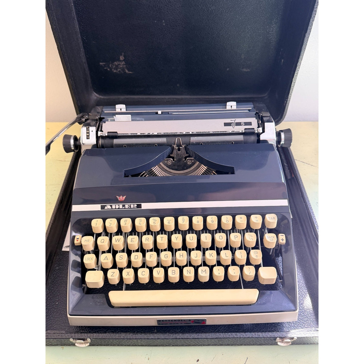 Adler J-5 Typewriter • Rare No 85 Cubic Techno Typeface • West German w/Case