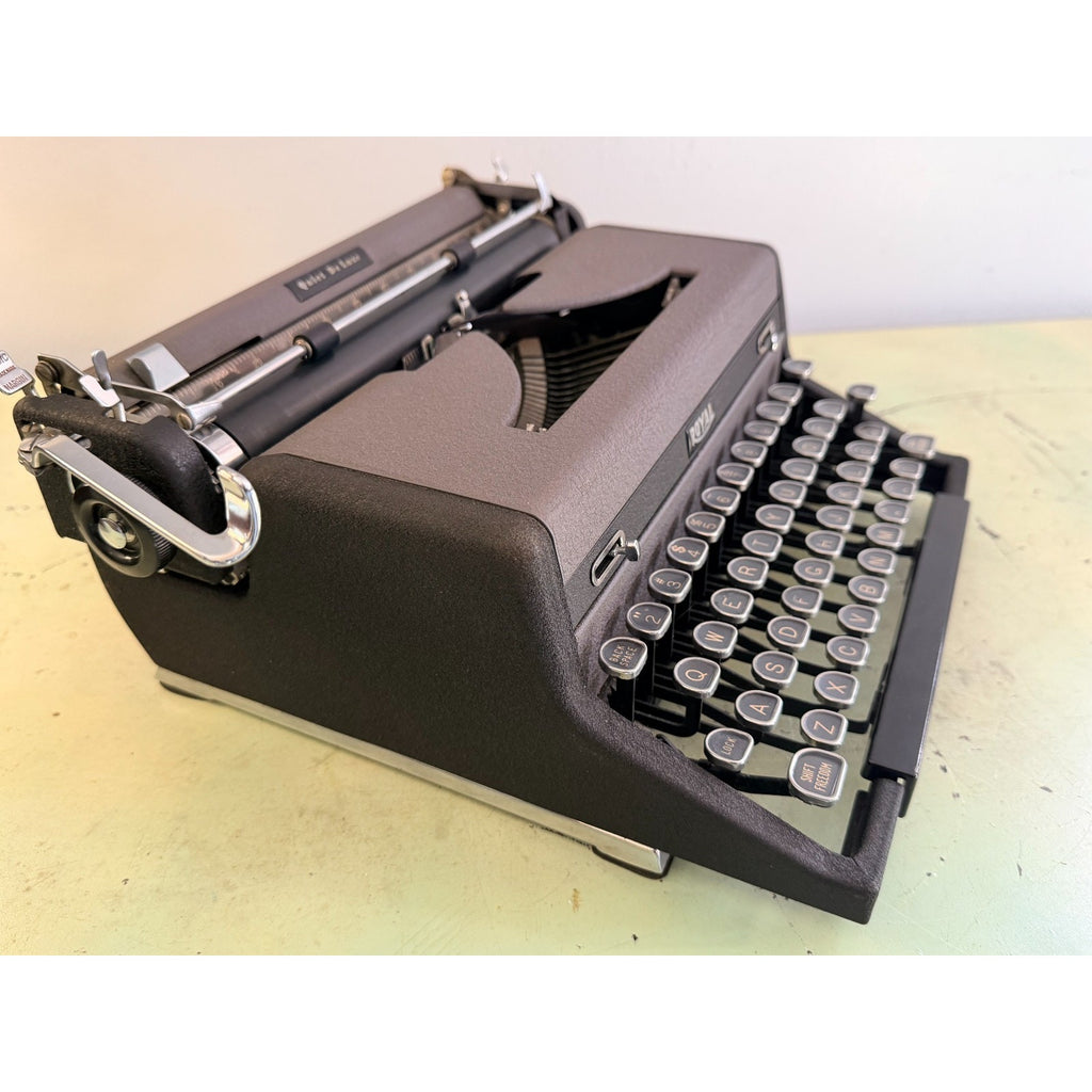 Royal Quiet De Luxe Portable Typewriter in Tuxedo Gray with Original Case