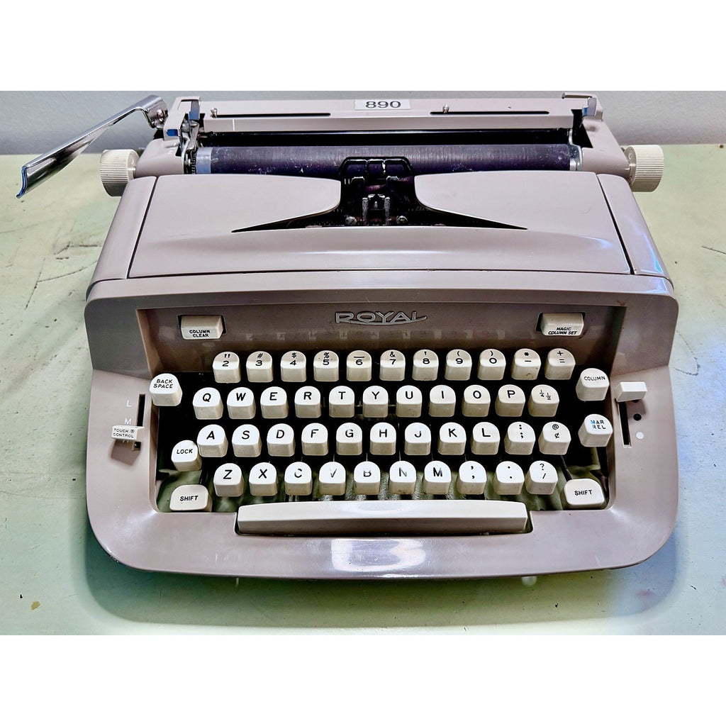 Royal 890 Manual Typewriter • Beige Mid-60s Portable w/Case • Serviced & Tested
