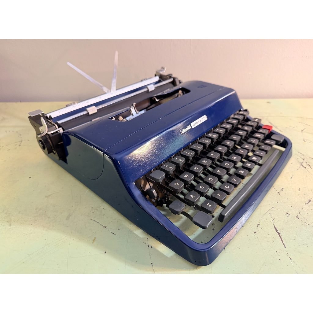 1974 Olivetti Lettera 32 Typewriter • Rare Deep Navy Blue • 085 Cubic Typeface