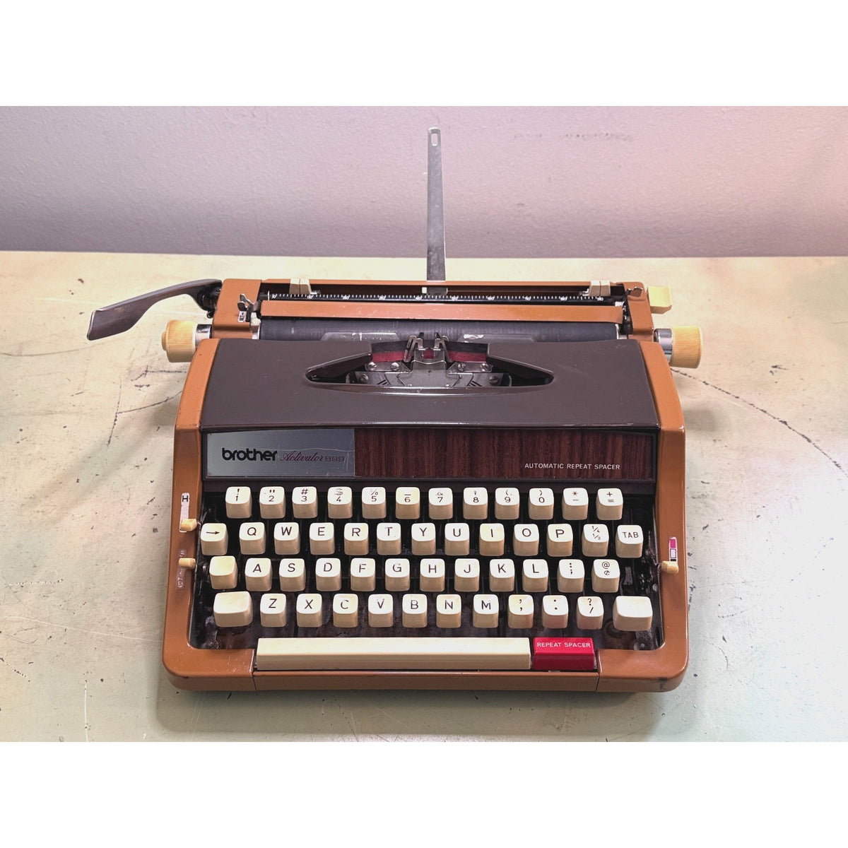 Caramel Brown Brother Activator 899 Typewriter • Nagoya Japan, 1974 • Tested