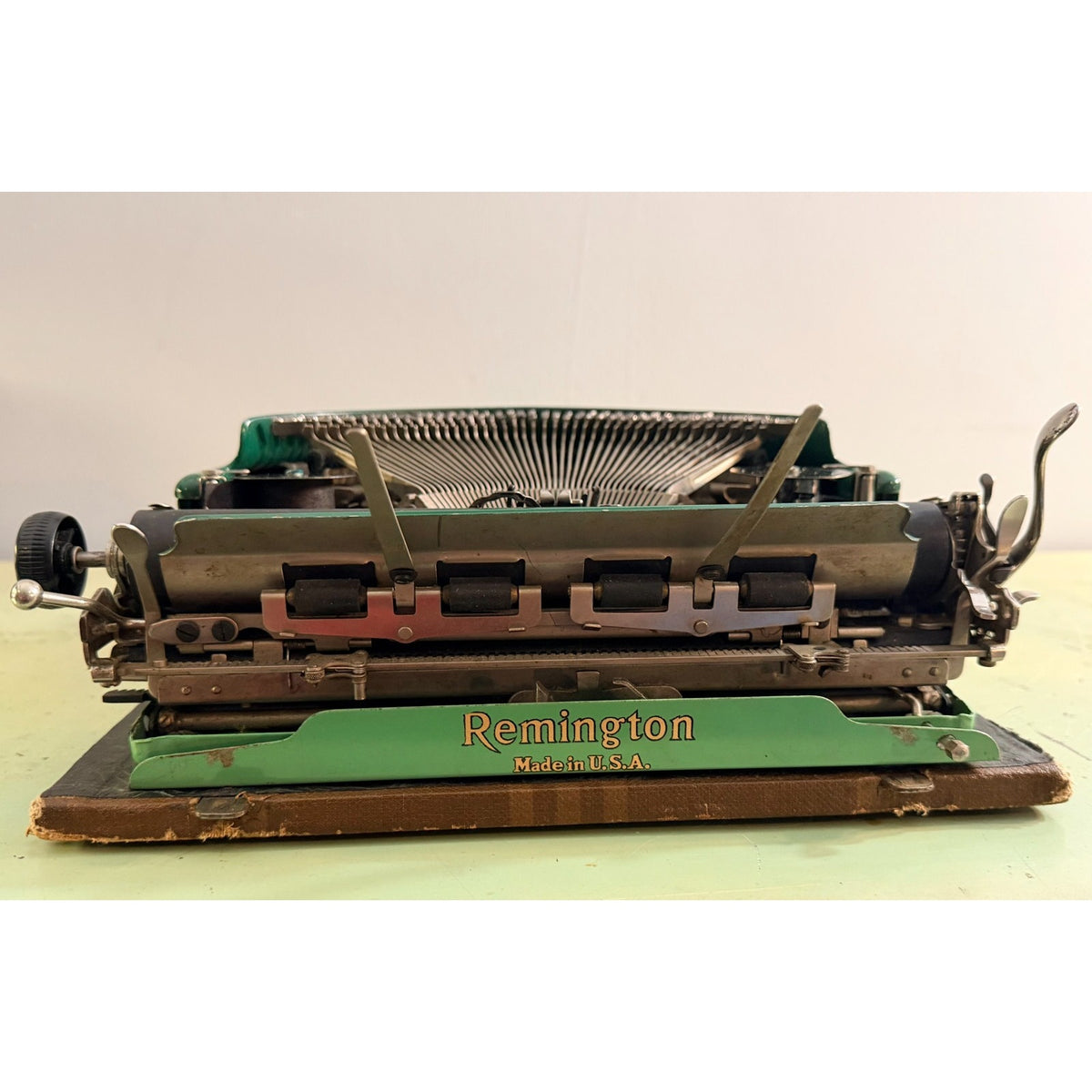 1930 Remington Portable No 3 Typewriter • Two-Tone Green • Working with Case