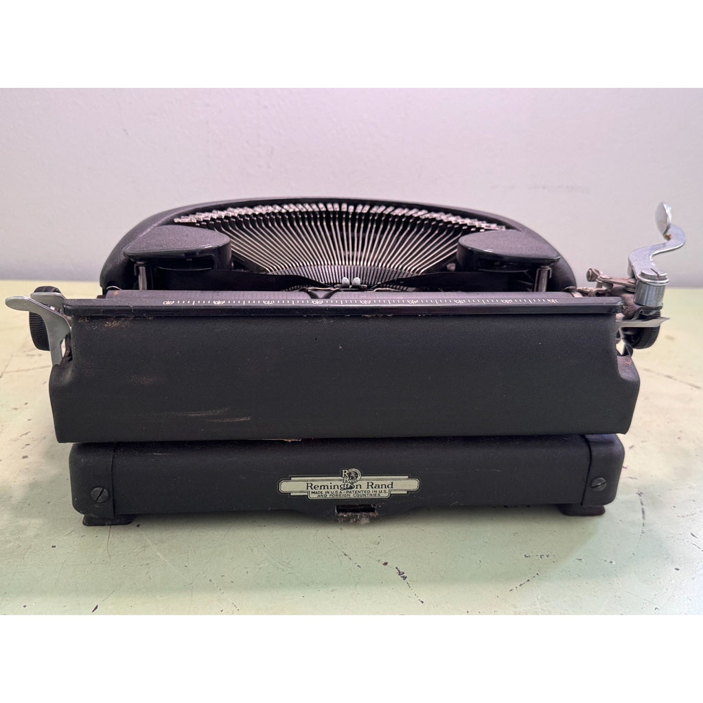 1940s Remington Rand De Luxe Model 5 • Black Portable Typewriter w/Case