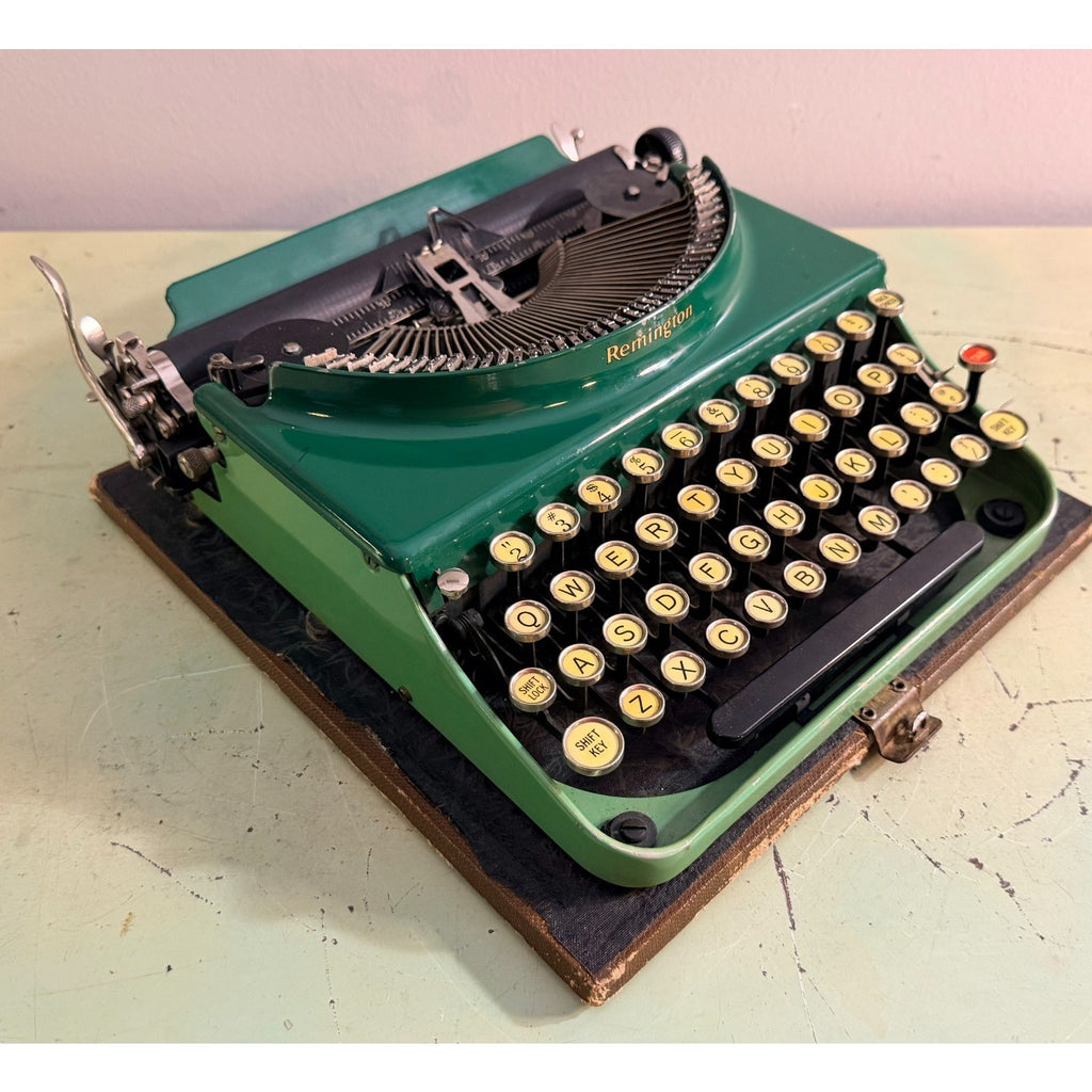 1930 Remington Portable No 3 Typewriter • Two-Tone Green • Working with Case