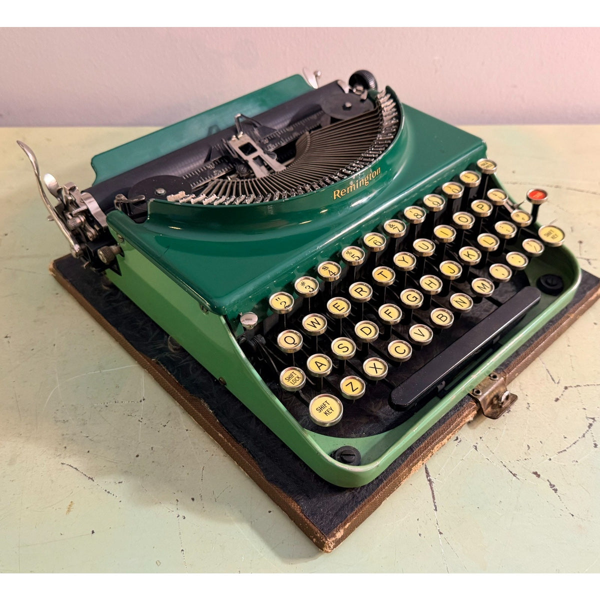 1930 Remington Portable No 3 Typewriter • Two-Tone Green • Working with Case