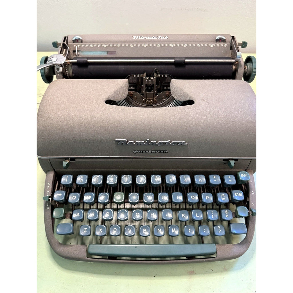 1958 Remington Quiet-Riter Typewriter w/Miracle Tab • Serviced USA-Made Portable