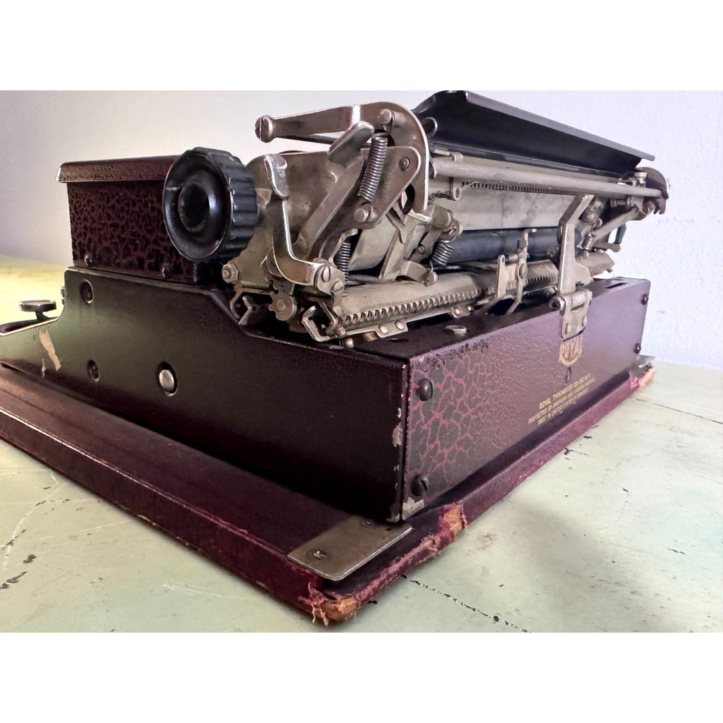 1928 Royal Model P Portable Typewriter • Rare Burgundy Alligator Finish • w/Case