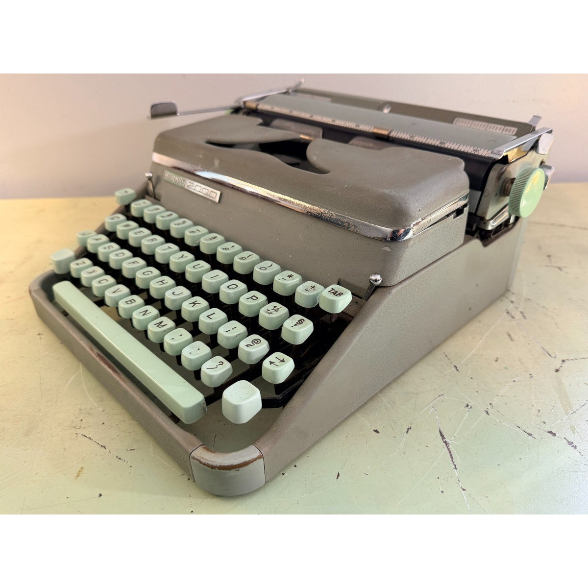 1957 Hermes 2000 Swiss Typewriter • Gray & Seafoam • Tested w/Emerald Green Case