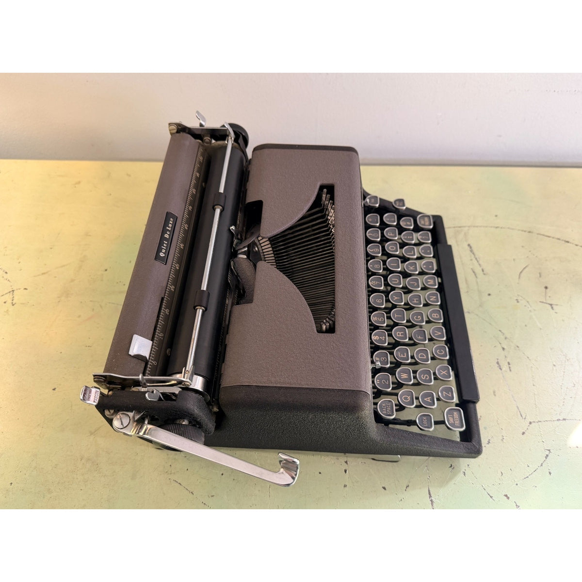 Royal Quiet De Luxe Portable Typewriter in Tuxedo Gray with Original Case