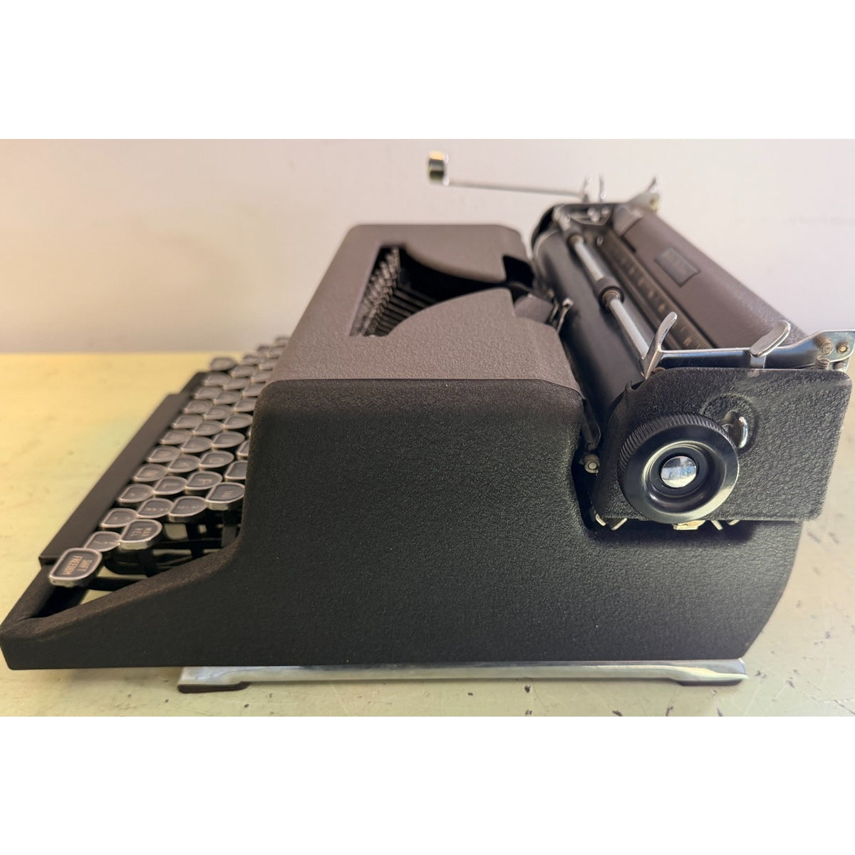Royal Quiet De Luxe Portable Typewriter in Tuxedo Gray with Original Case